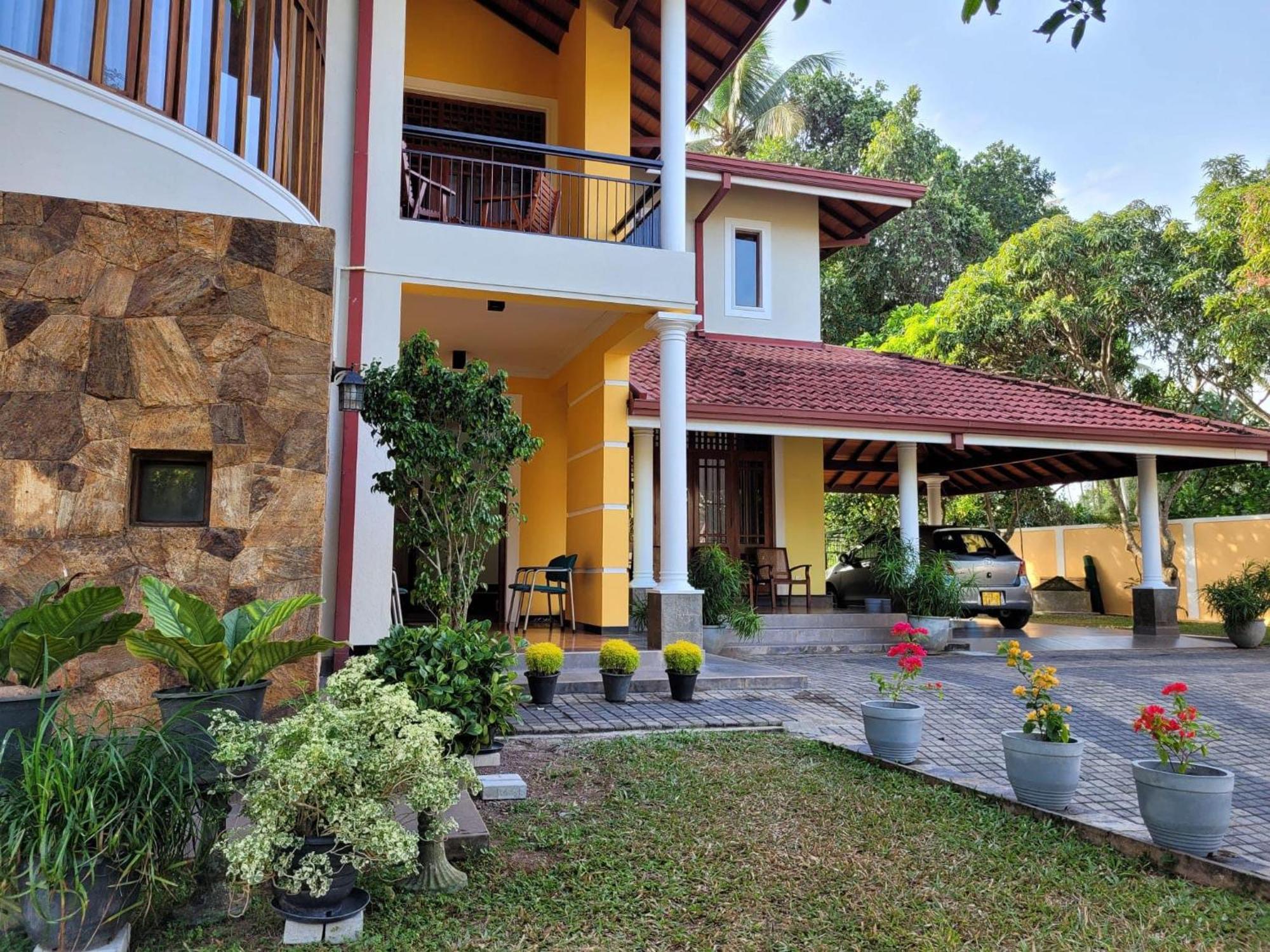 Bigcity Villa - Airport Transit Hotel Katunayaka Kültér fotó
