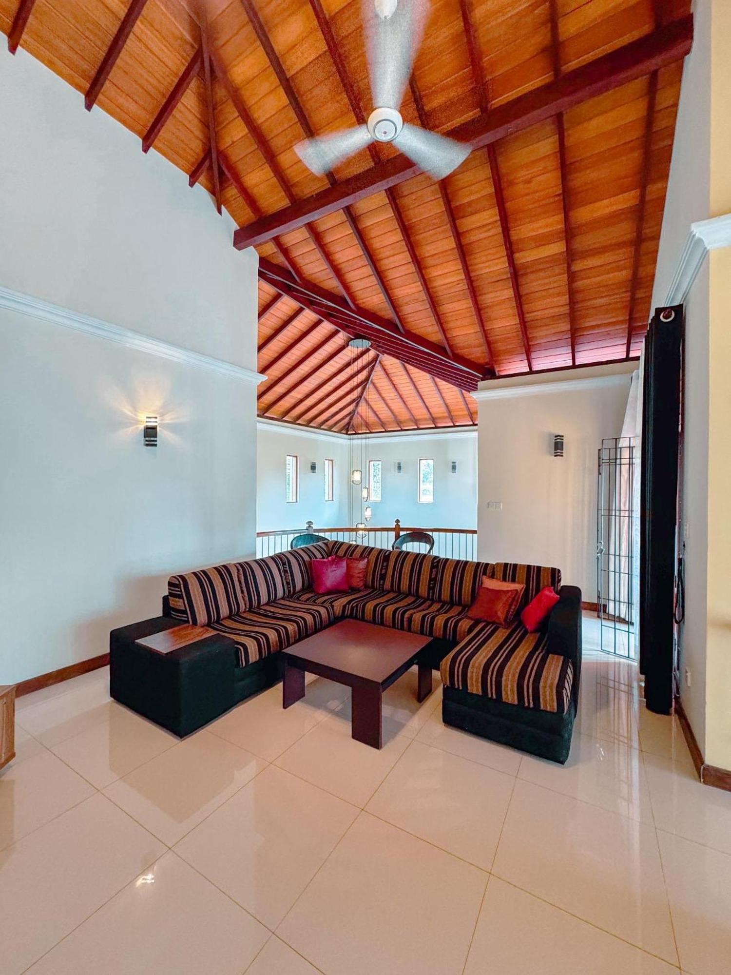 Bigcity Villa - Airport Transit Hotel Katunayaka Kültér fotó