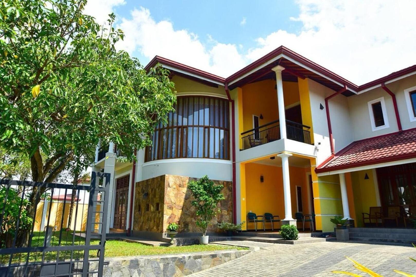 Bigcity Villa - Airport Transit Hotel Katunayaka Kültér fotó